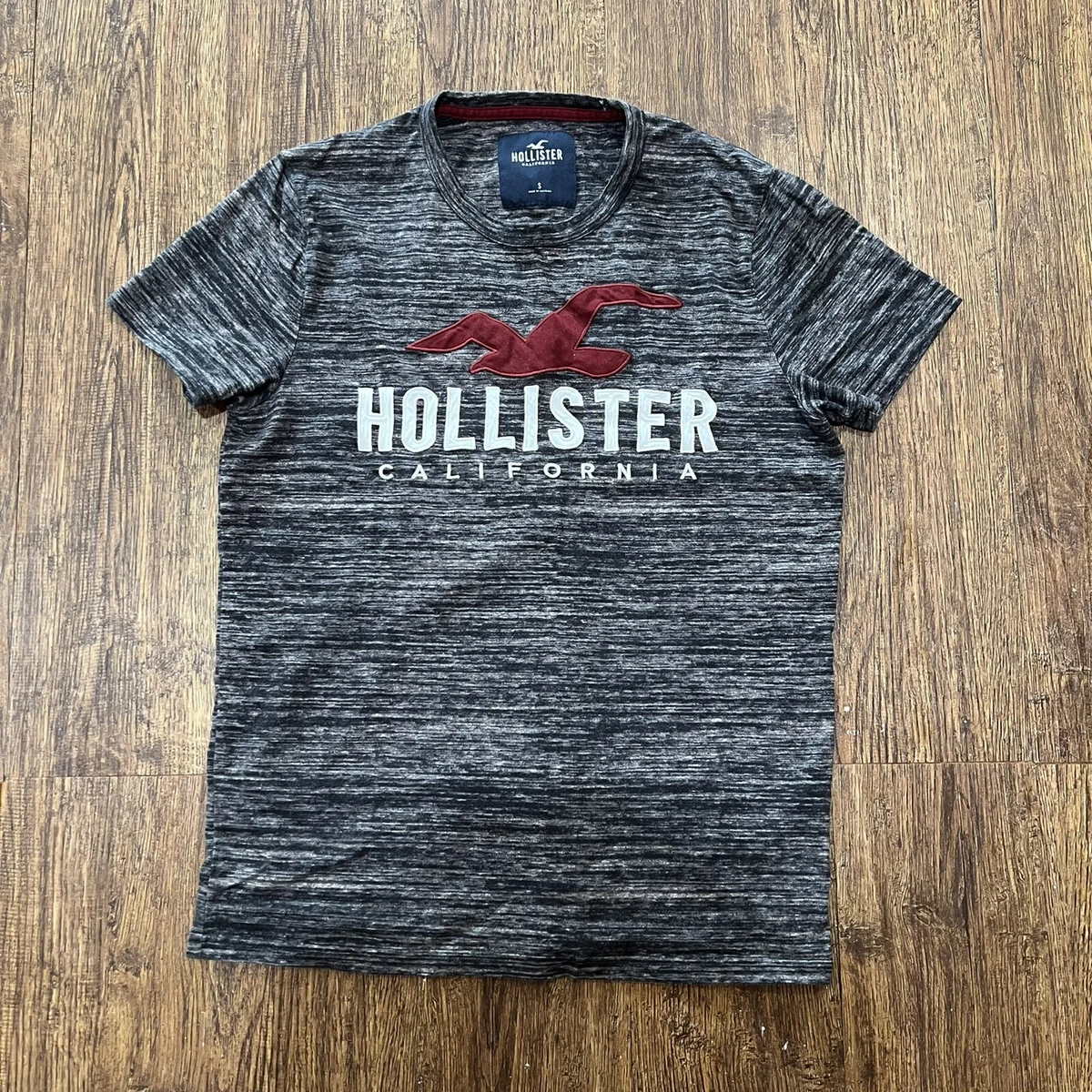 Hollister California Mens Small Grey T-Shirt