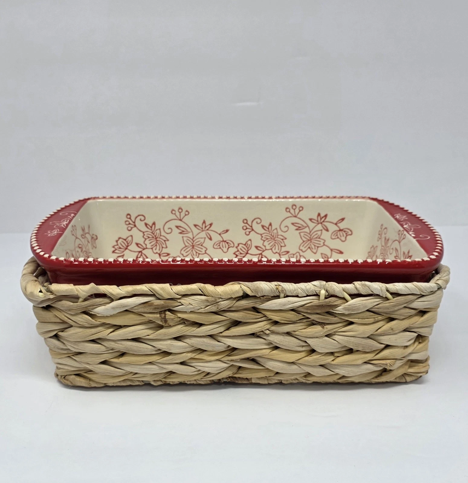 Temptations Red Floral Lace 1.75 Qt Oven-To-Table Loaf Pan With Woven Basket
Opens in a new window o