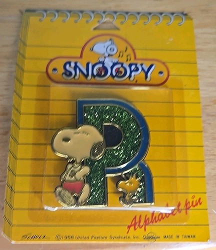 Quantasi SNOOPY United Features Alphabet Letter Lapel Pins: Peanuts. Lot Of 5 - Picture 4 of 7