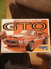 Mpc 1/25 72 Gto Model Kit Unbuilt Open Box