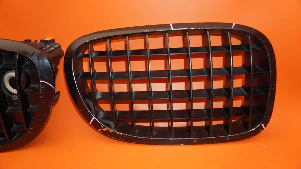 BMW 750 PARRILLA IZQUIERDA DERECHA 2009 2010 2011 2012 2013 RADAR F01 51117203198 OEM Foto 3 de 4