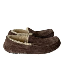 UGG Ascott  Men’s Brown Shearling Slippers size 13