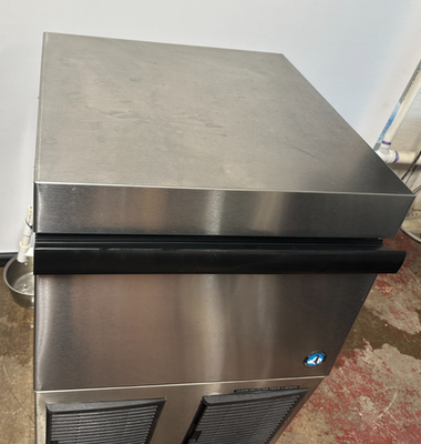 Hoshizaki F330BAH Ice Maker with Built In Storage Bin, 330 lbs Per