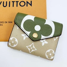 Louis Vuitton Monogram Giant Portefeuille Zoe Tri Fold Wallet Khaki