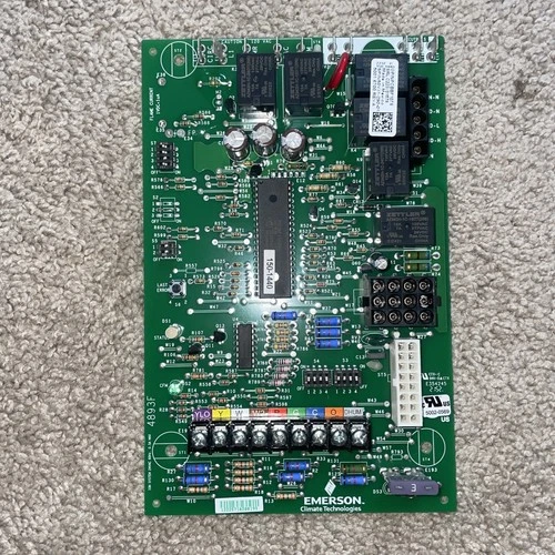 Goodman Amana PCBBF107S Furnace Control Circuit Board 50V51-290-01 150-1440