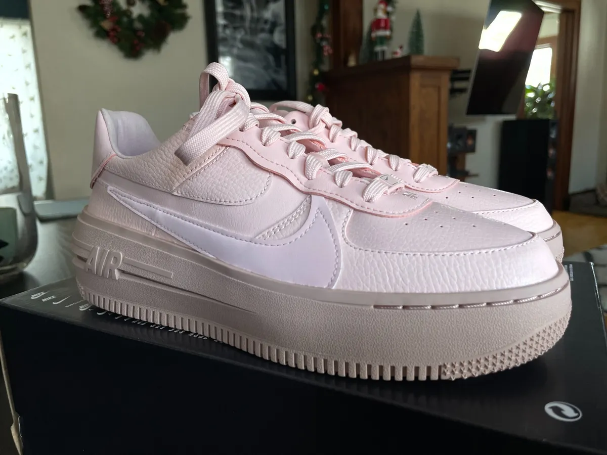 Nike Women's Air Force 1 PLT.AF.ORM Shoes, Size 9, Pink/Pink