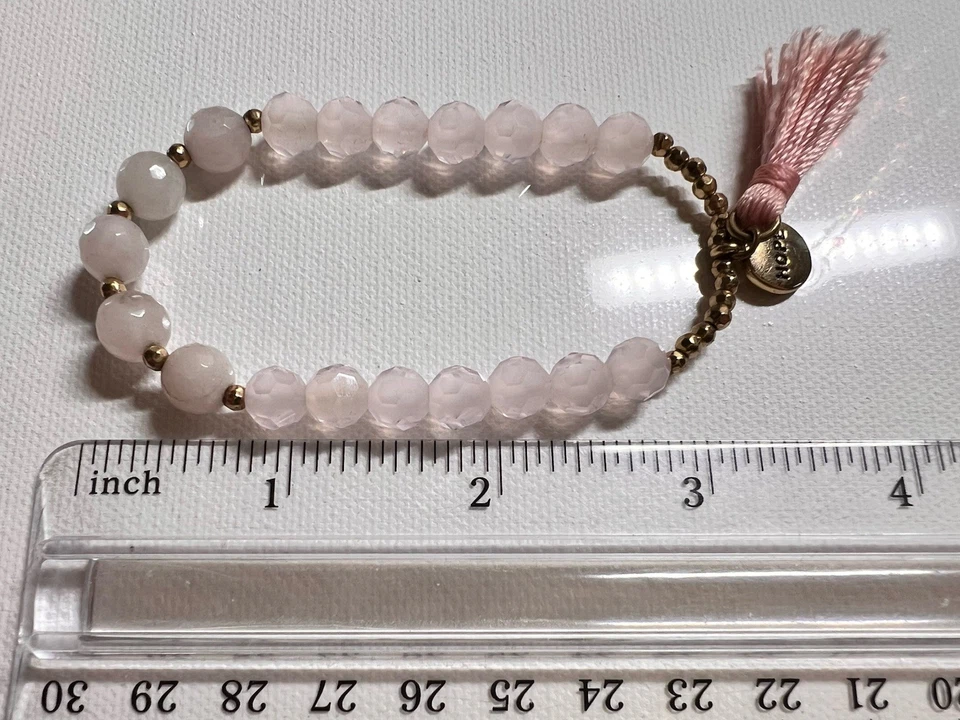 Avon Breast Cancer Awareness Pink Hope Beaded Stretch Bracelet - Image 4 of 4