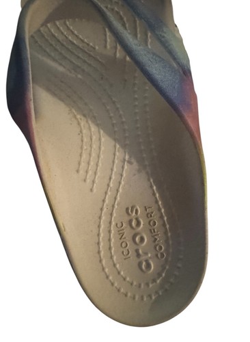 crocs kadee ii flip flops size 7 - Picture 4 of 5