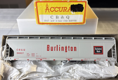 Kit de tolva cubierta de tres bahías Accurail 2017 escala HO Burlington # CB&Q 86280 NUEVO EN CAJA | Zustand: New
