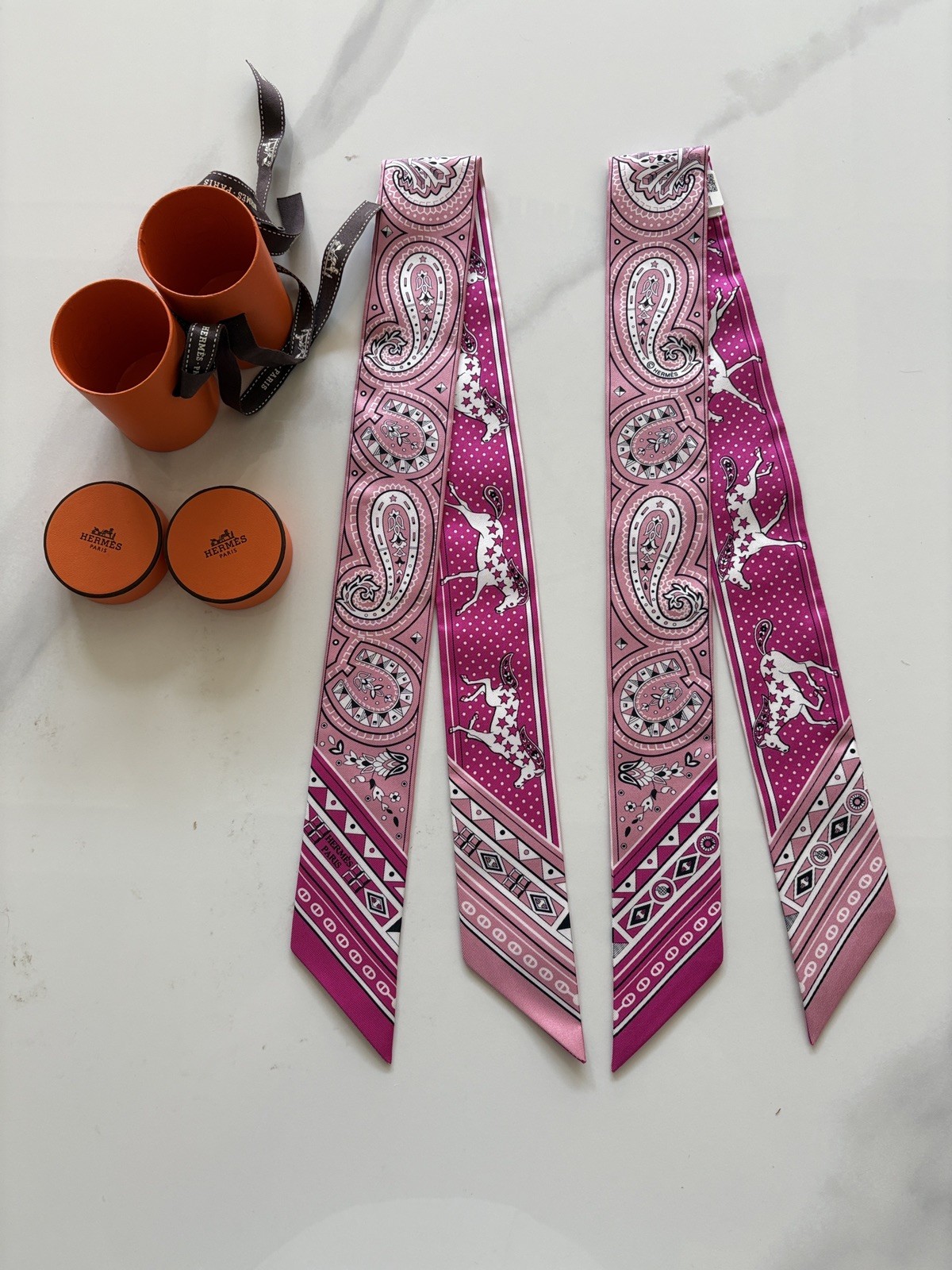 Pair NEW Hermes Cheval De Coeur Twilly hot pink fuchsia