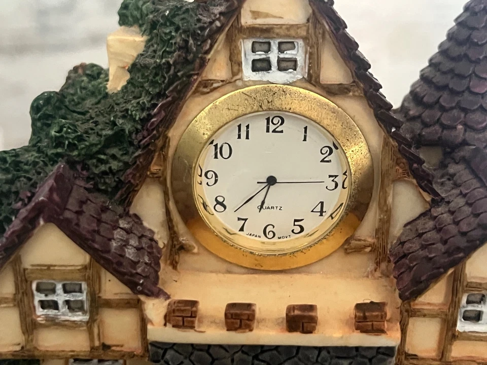 Cottage House With Quartz Clock ~ Vintage 1985 Beautiful - Image 2 of 3