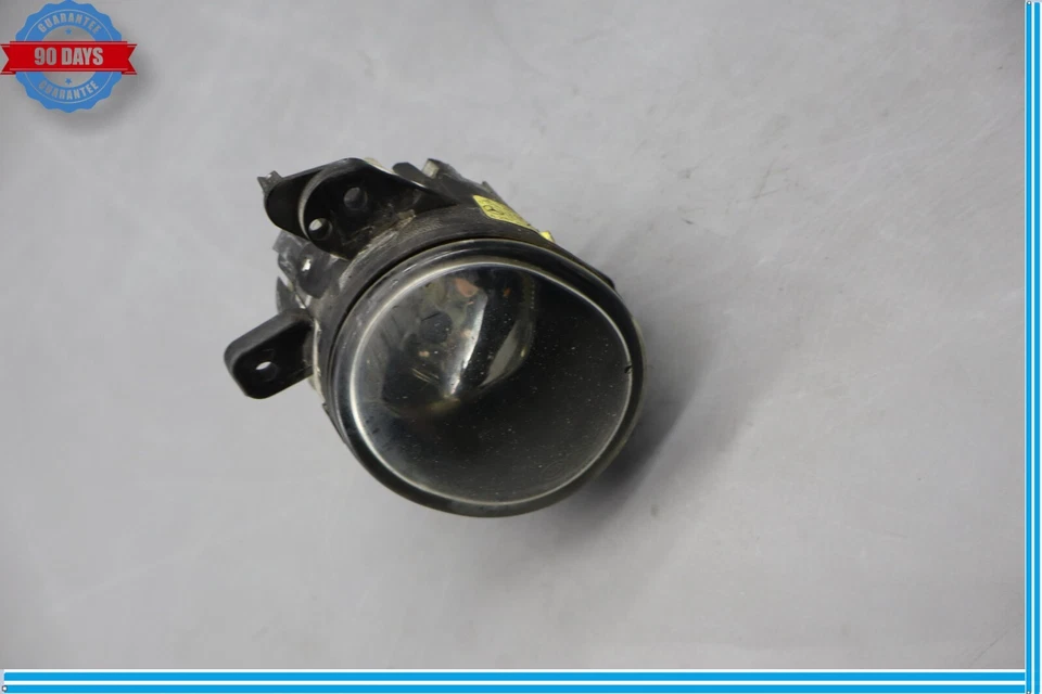 08-11 Mercedes Benz W204 C250 C300 C350 Front Left Side Foglight Fog Light Lamp - Image 3 of 4