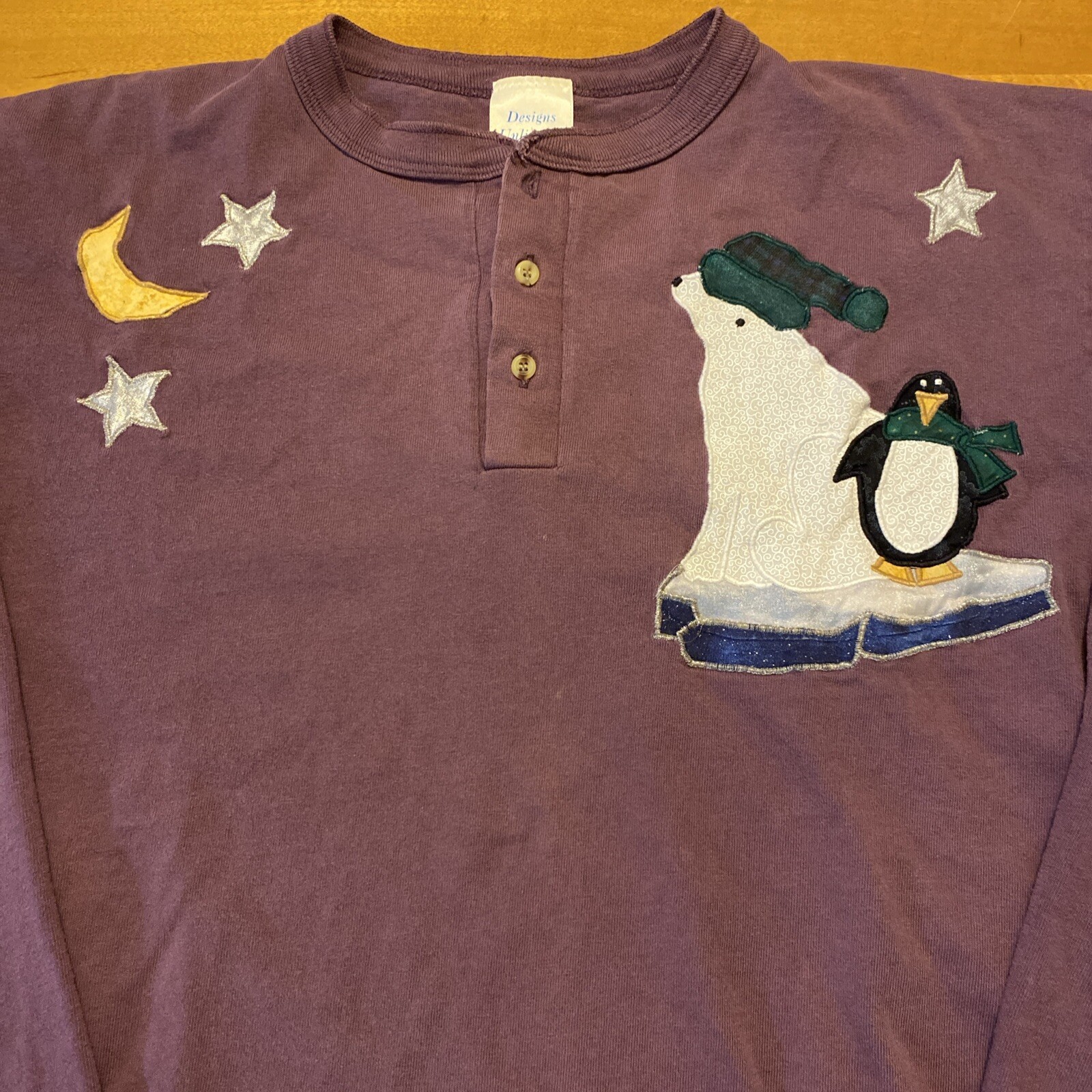 Vintage XL Men’s Henley with Winter Polar Bear & Penguin Scene