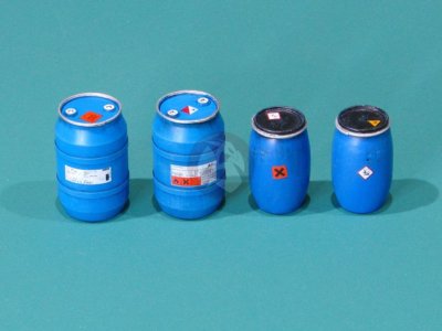 Eureka XXL 1/35 Plastic Chemical Storage Drums Set No.1 (4 pcs) (w/Decal) E-039