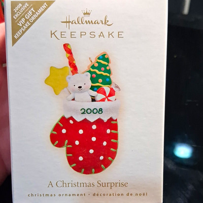 Hallmark Keepsake A Christmas Surprise VIP Gift Ornament 2008 Dated AD4300AI
