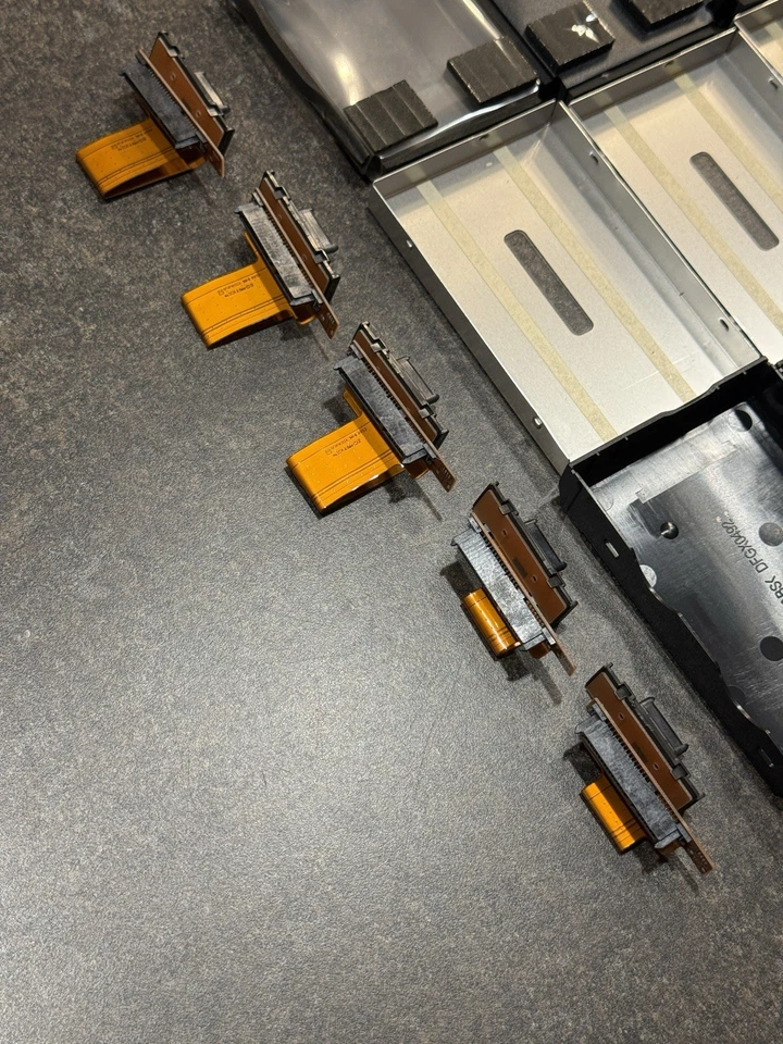 Panasonic Toughbook CF-52 MK3 Laptop with 5x 2.5” HDD/SSD Storage Caddies - Image 2 of 4