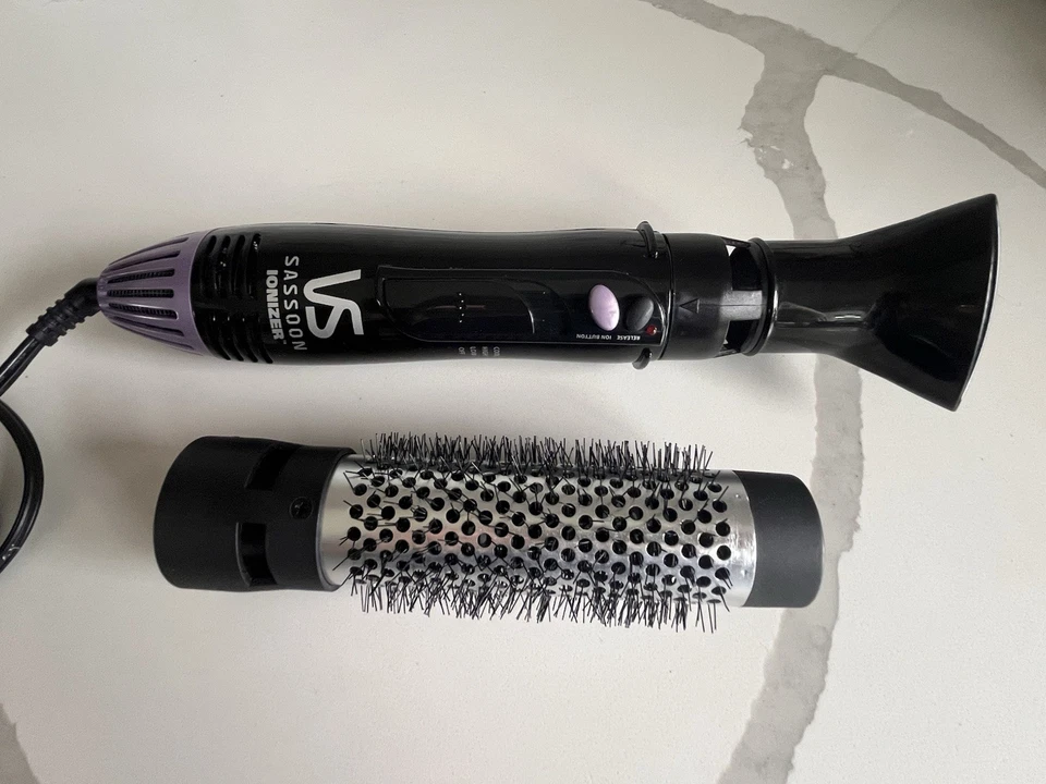 Secador y estilizador de iones de aire caliente Vidal Sassoon IONIZER VS428C 1000 vatios usado en excelente estado Foto 2 de 4
