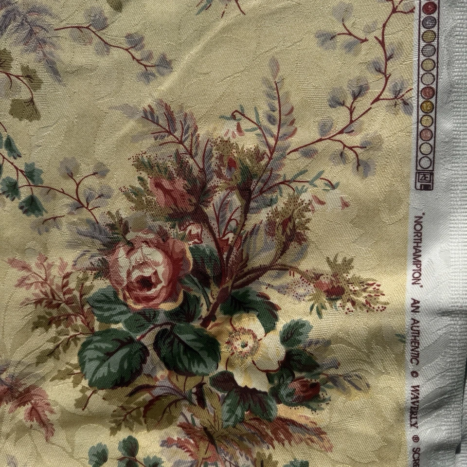 Tela Waverly North Hampton de peso pesado amarillo floral 56”x 5,3 yardas cabaña Foto 4 de 4