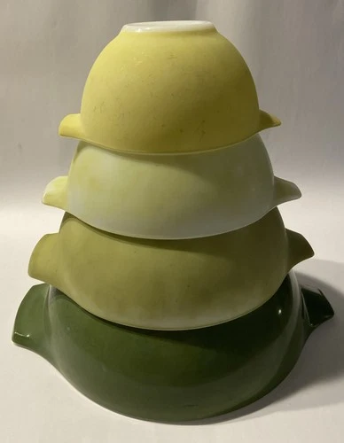 Vtg Pyrex Mixing Bowl Set of 4 Nesting Avocado Verde Cinderella 444 443 442 441