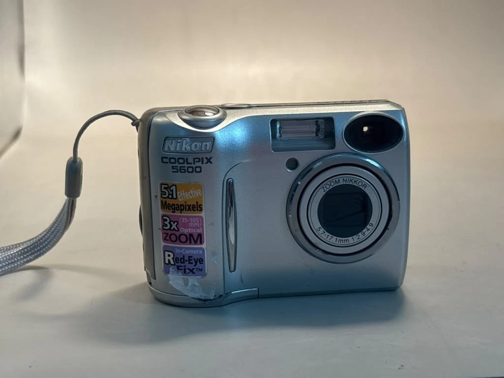 Nikon COOLPIX 5600 Digital Cameras for Sale | Shop New & Used