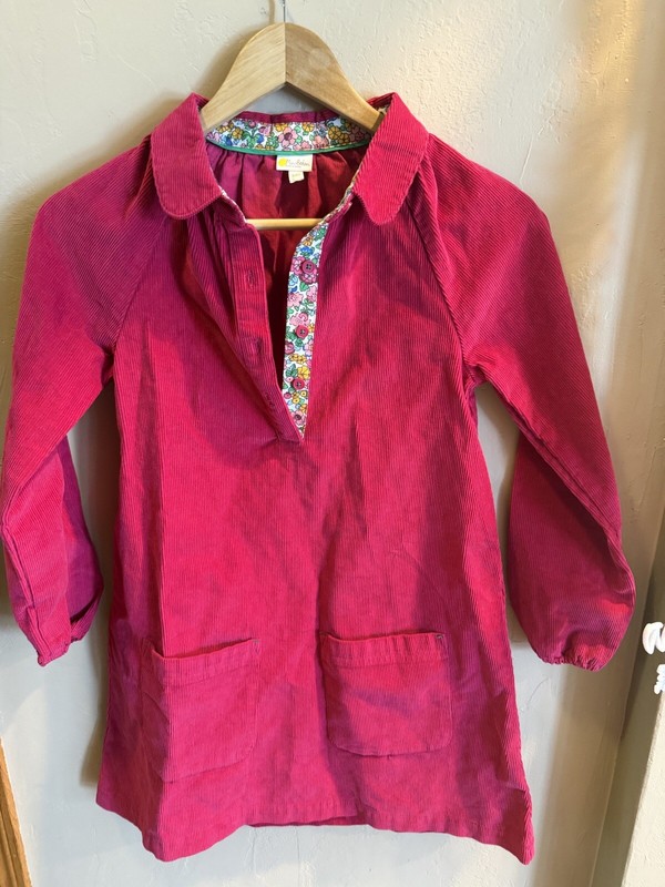 Mini Boden Corduroy dress, excellent condition girls size 9-10￼ Pink