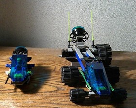  Vintage LEGO Space: Unitron Crater Cruiser (1787)