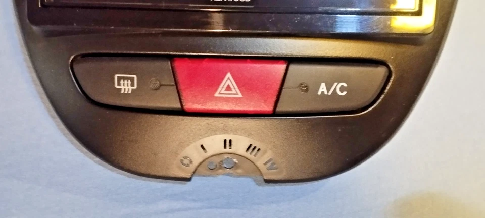 Kenwood DMX129DAB Android-Autoradio DAB+ BT USB AV mit Einbaurahmen Aygo Gen.1 - Bild 3 von 4