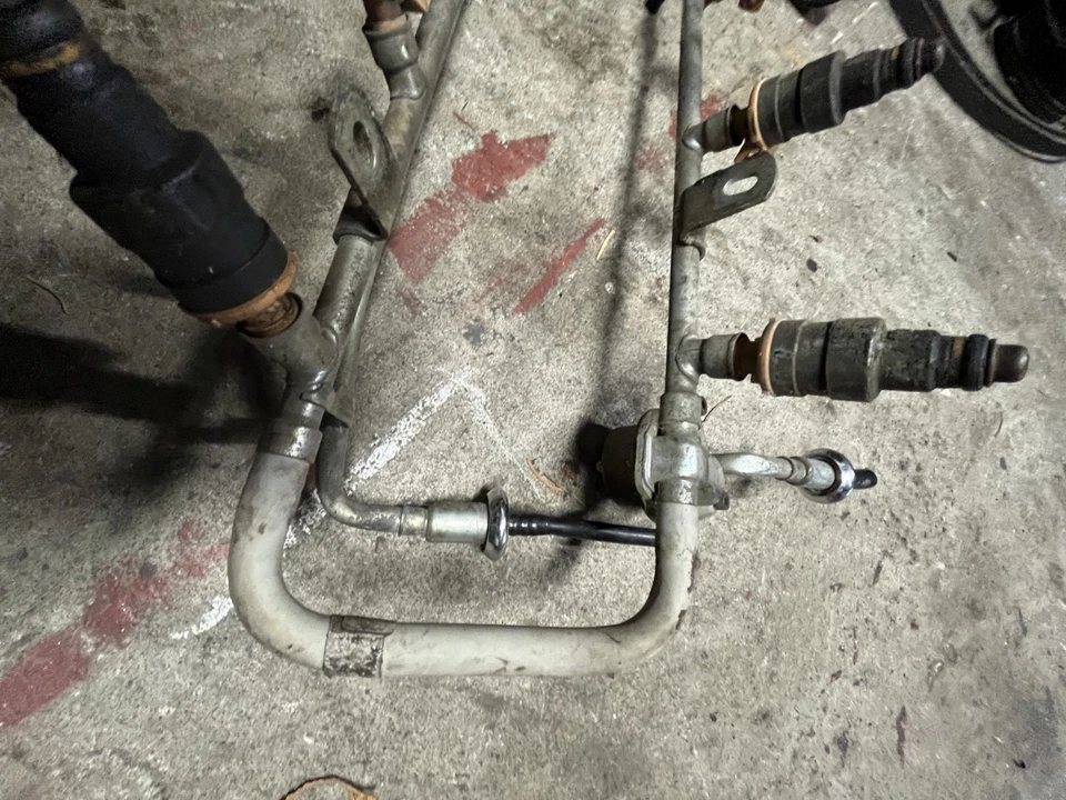 1987-1995 FORD F-SERIES ГРУЗОВИК BRONCO 302 5.0L V8 ТОПЛИВНАЯ ФОРСУНКА РЕЛЬСА + ФОРСУНКИ - Изображение 3 из 4