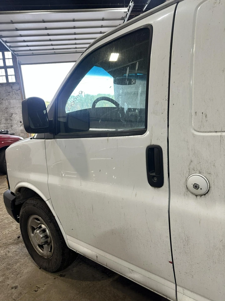 03 04 05 06 07 08 09 10 11 12 13 14 15 puerta delantera izquierda chevy express 2500 Foto 3 de 4