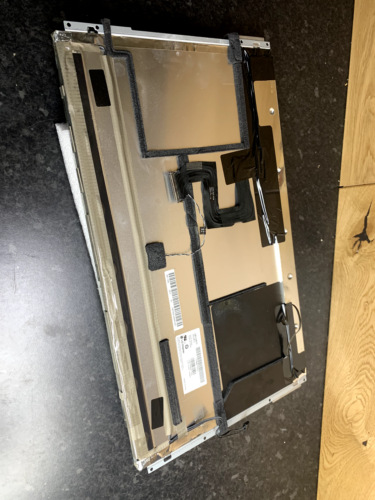 Apple iMac A1311 2011 21.5" i5 Intel - FOR PARTS Does not power up Glass cracked - Picture 8 of 24