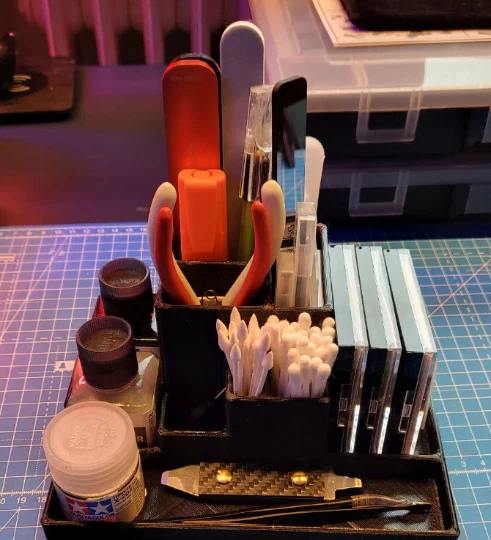 Estación de modelismo | Portaherramientas para modelista | Regalo para modelistas Foto 3 de 3