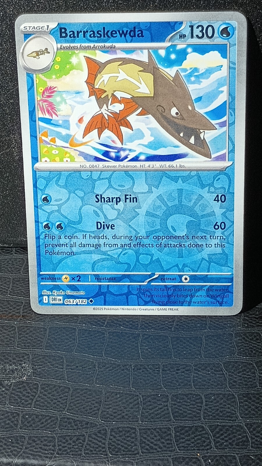 Pokemon Trading Cards-Set Destined Rivals-Reverse Holo Barraskewda 63/182