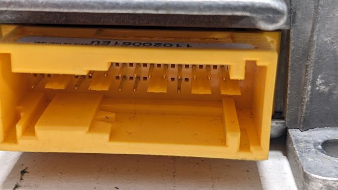 Ferrari 456 PART SEAT BELT CONTROL UNIT 174765