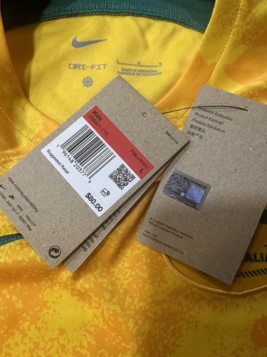 Australia National Soccer / Football Nike Youth Jersey (Large) Retails For $80 - 第 6/13 張圖片