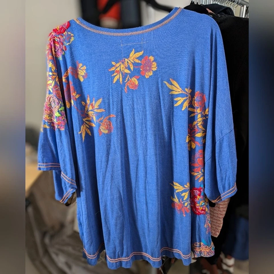 Double D Ranch 1x Flowy Loose Floral Tunic Top with embroidery and beading - Image 2 of 4
