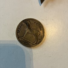 1940   Irish Half Crown Coin, 75% Silver, Irish Eire Hunting Horse Good Cond