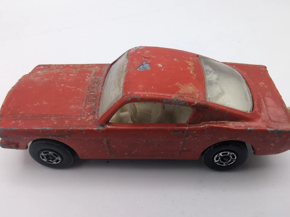Matchbox Ford Mustang Super RARO NARANJA Nº8 Lesney Coche de Juguete Interior Marfil Foto 4 de 4