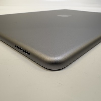 Apple iPad Pro (12.9-inch) A1652 128 GB, Wi-Fi + 4G, 12.9 in