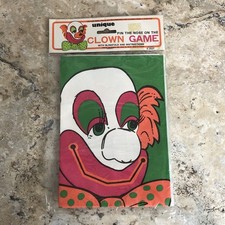 VINTAGE UNIQUE PIN THE NOSE ON THE CLOWN GAME WITH BLINDFOLD - MADE IN TAIWAN