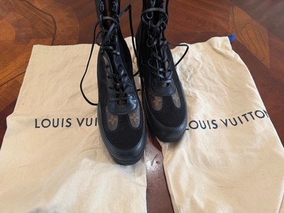 Louis Vuitton Laureate Platform Desert Boots Black Suede Size 41 Never Worn