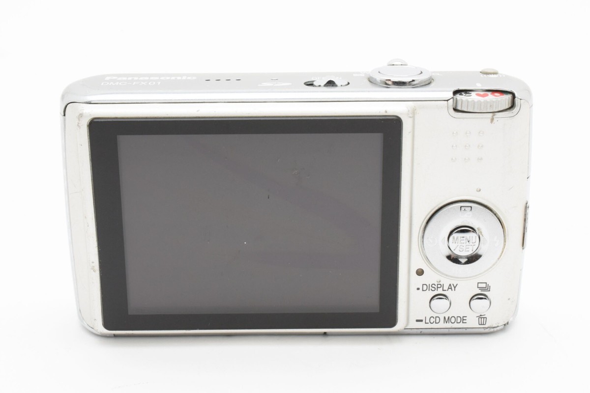 Panasonic DMC-FX01 シルバー Panasonic Lumix DMC-FX01 Review: Digital Photography Review