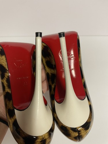 Zapatos de tacón Christian Louboutin charol crema leopardo 34 - Imagen 11 de 11