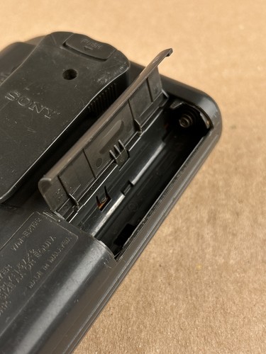 Vintage 1990s Sony WM-EX122 Walkman Cassette Tape Player Good for Parts - Picture 8 of 11