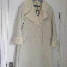 Ladies Coat Size 14 New