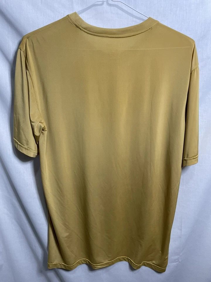 Camiseta deportiva Stacy Adams para hombre pequeña ligera que absorbe la humedad mostaza dorada Foto 2 de 4