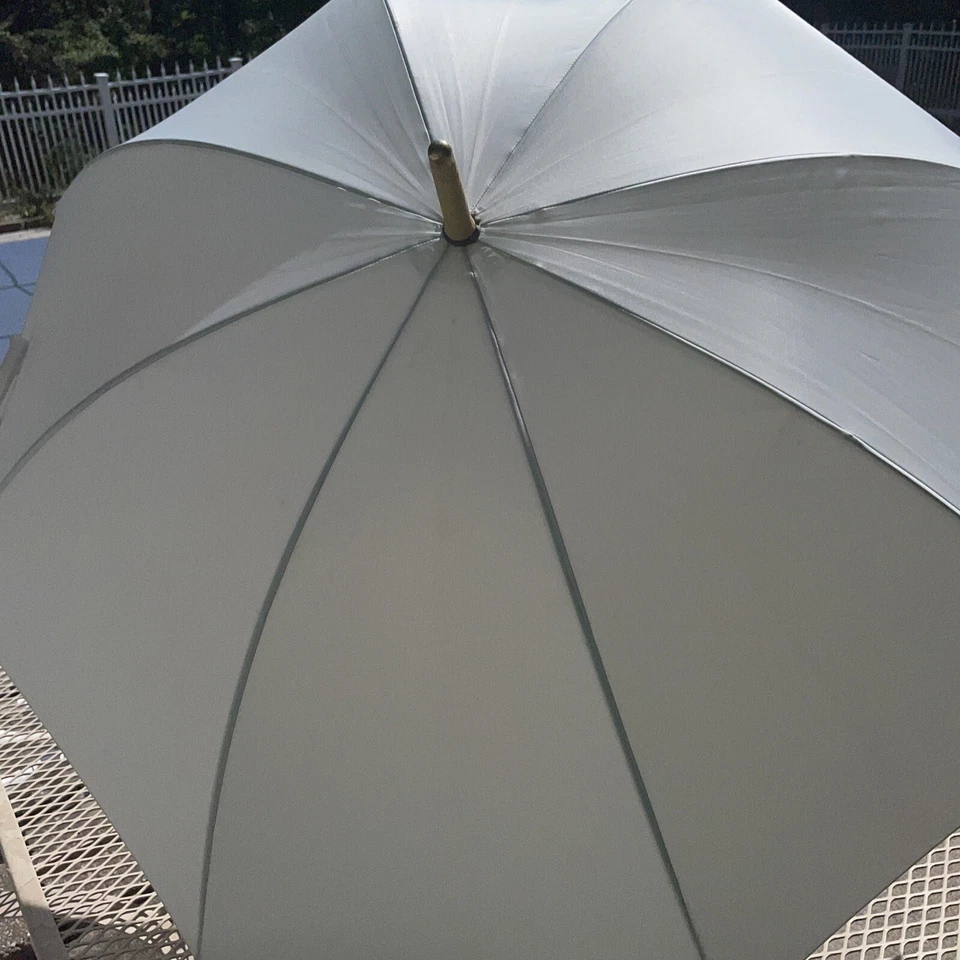 Paraguas Aramis Vintage Blanco Crema Mango Madera Nueva York Londres ParísMilano-Bonito Foto 3 de 4