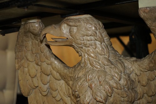 SUBLIME HAND CARVED ANTIQUE EAGLE 8 PERSON DINING TABLE WITH ITALIAN MARBLE TOP - Picture 11 of 23