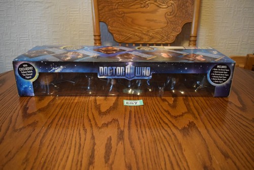Doctor Who Series 5, 6 Figure Gift Set inc Exclusive Dalek Eternal Figure - Picture 5 of 9