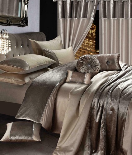 LUXURY Crushed Velvet Filled CUSHIONS DECORATIVE DIAMANTE Feather /Hollow Fiber - Picture 18 of 27