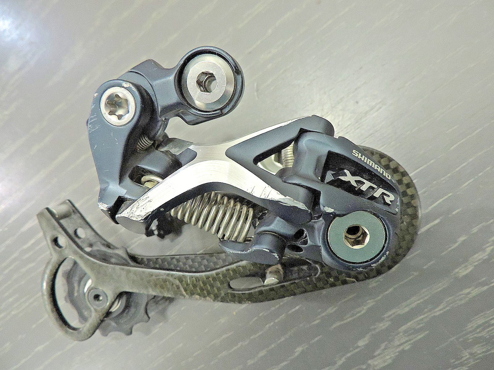 Shimano XTR M972 Carbon Long Cage 3 X 9 Rear Derailleur